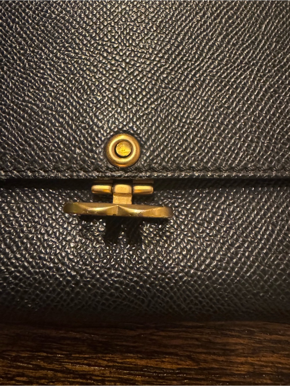 CHANEL Black Caviar Leather Continental Wallet with Gold CC Twist Lock - Picture 7 of 15